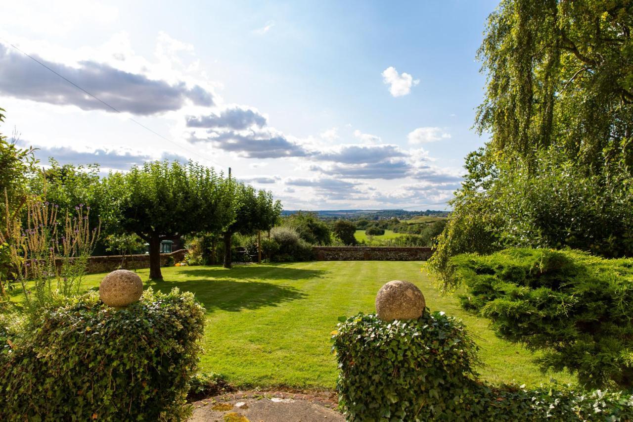 Pounce Hall -Stunning Historic Home In Rural Essex Saffron Walden Bagian luar foto
