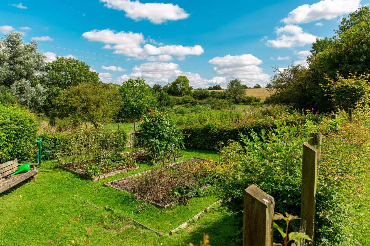 Pounce Hall -Stunning Historic Home In Rural Essex Saffron Walden Bagian luar foto