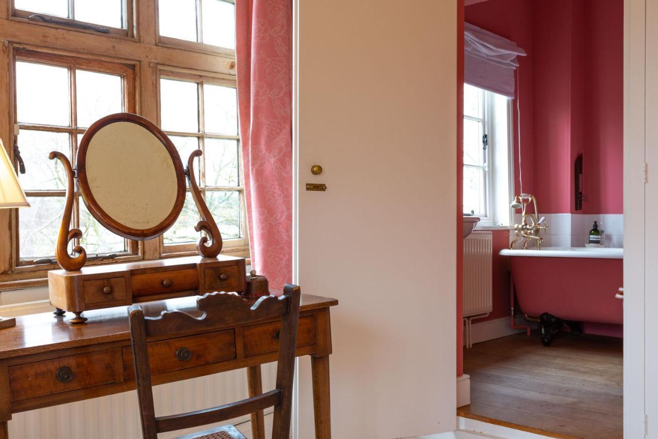Pounce Hall -Stunning Historic Home In Rural Essex Saffron Walden Bagian luar foto