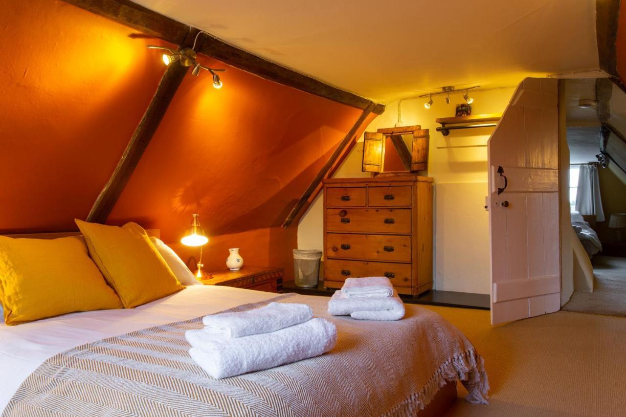 Pounce Hall -Stunning Historic Home In Rural Essex Saffron Walden Bagian luar foto