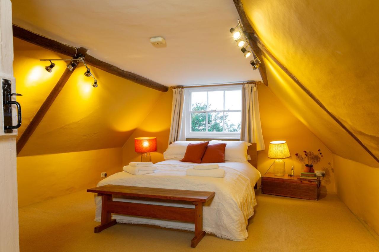 Pounce Hall -Stunning Historic Home In Rural Essex Saffron Walden Bagian luar foto