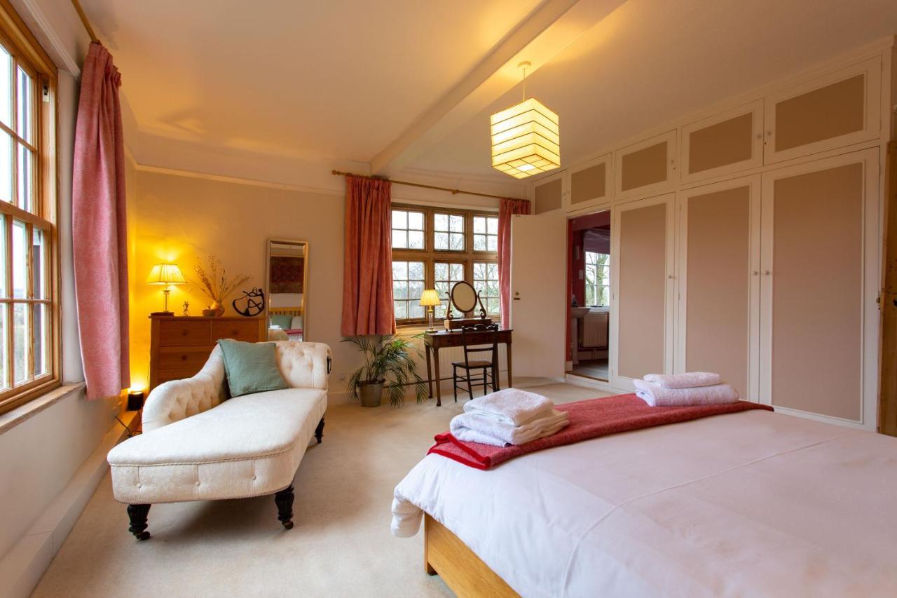 Pounce Hall -Stunning Historic Home In Rural Essex Saffron Walden Bagian luar foto